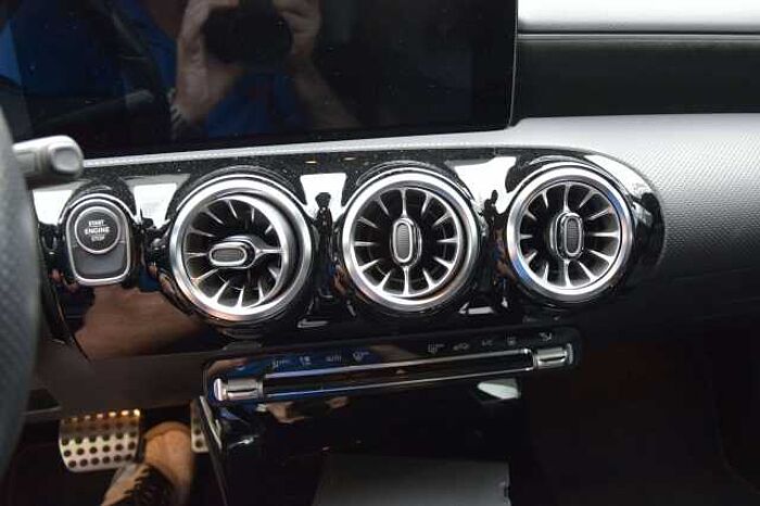 Mercedes-Benz CLA 250 CLA 250 e AMG **SELTEN**ROSEGOLD** MBUX **LED