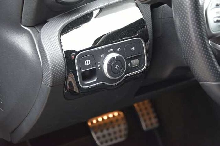 Mercedes-Benz CLA 250 CLA 250 e AMG **SELTEN**ROSEGOLD** MBUX **LED