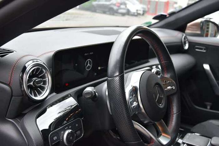 Mercedes-Benz CLA 250 CLA 250 e AMG **SELTEN**ROSEGOLD** MBUX **LED