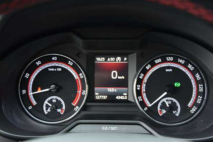 SKODA Octavia RS*Automatik*Klimaauto*Navi*SHZ