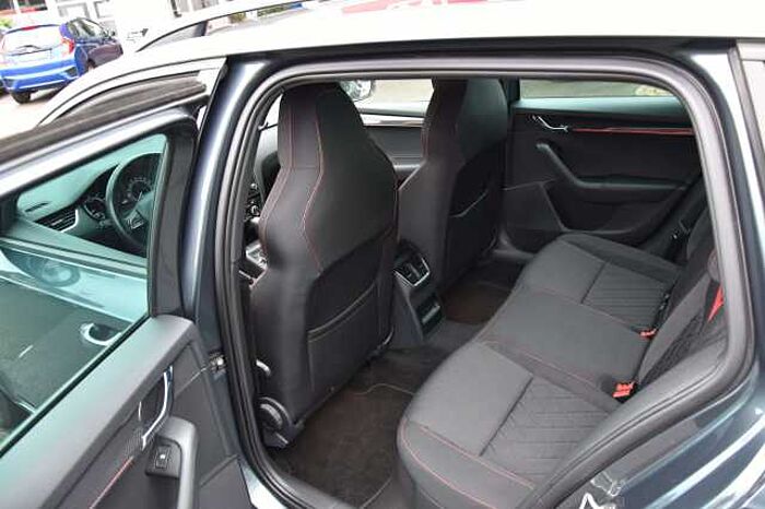 SKODA Octavia RS*Automatik*Klimaauto*Navi*SHZ