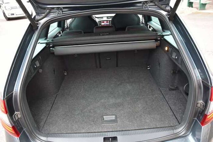 SKODA Octavia RS*Automatik*Klimaauto*Navi*SHZ