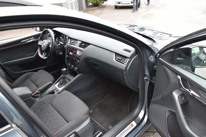 SKODA Octavia RS*Automatik*Klimaauto*Navi*SHZ