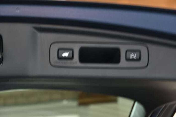 Honda CR-V CR-V e:HEV AWD Elegance*Inkl.3 Jahre Wartungsp.