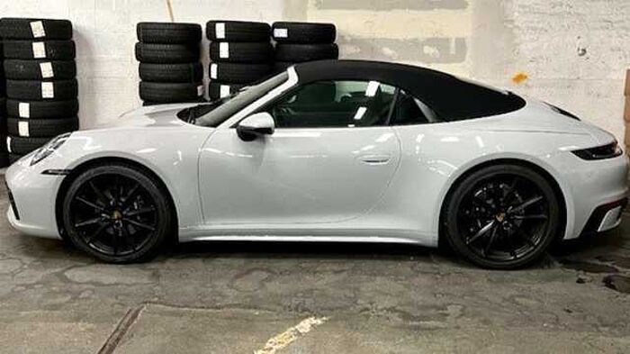 Porsche 992 Carrera Cabriolet **Kreide**Sport-Design**