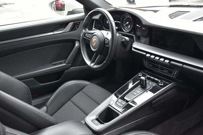 Porsche 992 Carrera Cabriolet **Kreide**Sport-Design**