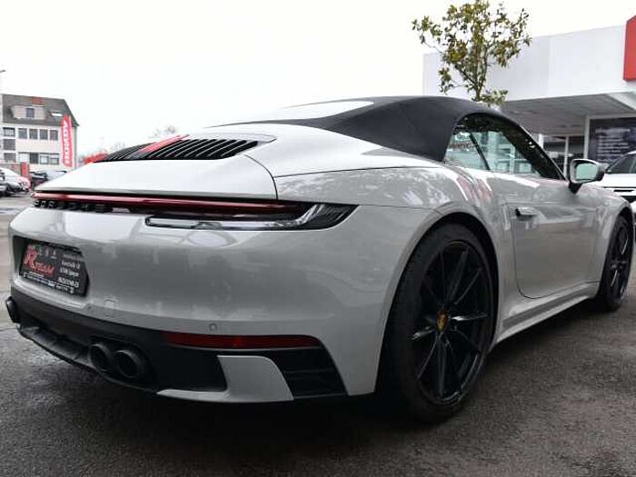Porsche 992 Carrera Cabriolet **Kreide**Sport-Design**