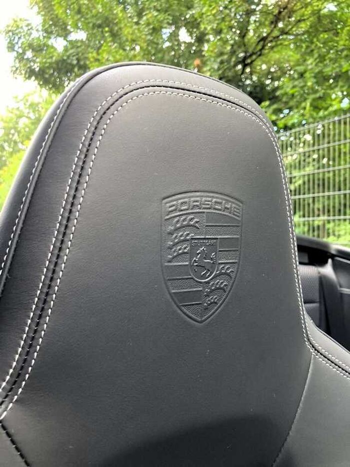 Porsche 992 Carrera Cabriolet **Kreide**Sport-Design**