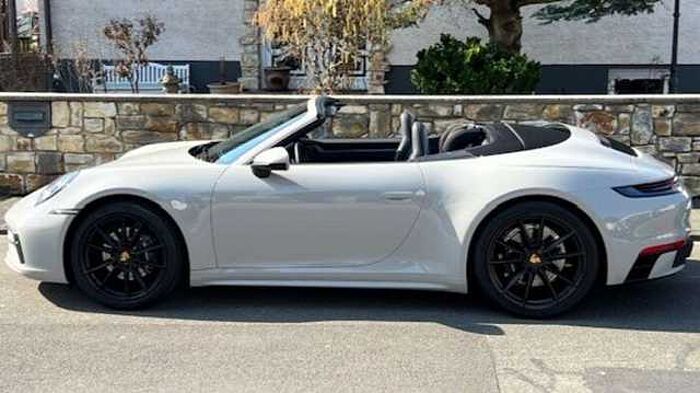 Porsche 992 Carrera Cabriolet **Kreide**Sport-Design**