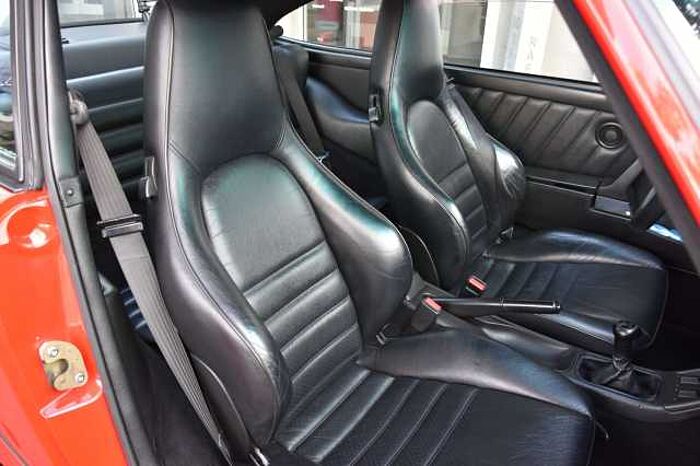 Porsche 964 911 Carrera 4