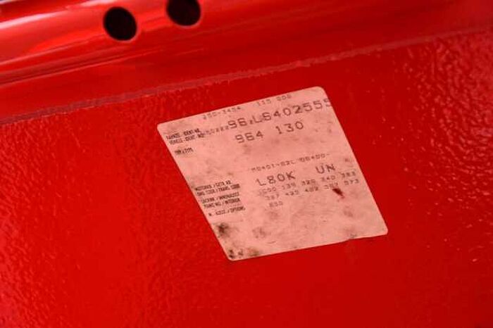 Porsche 964 911 Carrera 4