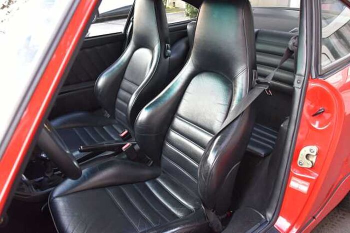 Porsche 964 911 Carrera 4