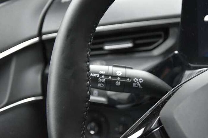 MG MG3 1.5 Hybrid+*Luxury*360°Kamera*LED*Navi*SHZ*