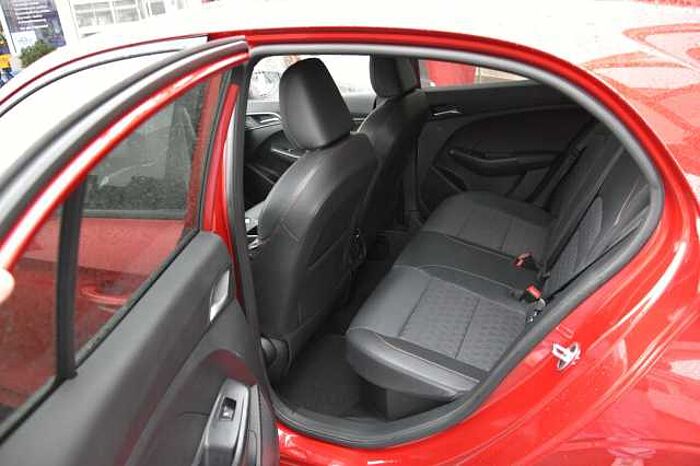 MG MG3 1.5 Hybrid+*Luxury*360°Kamera*LED*Navi*SHZ*