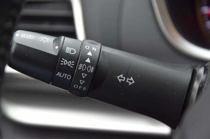 Mitsubishi Eclipse Cross Intro Edition 2WD*Klima*SHZ*Kamera*Navi