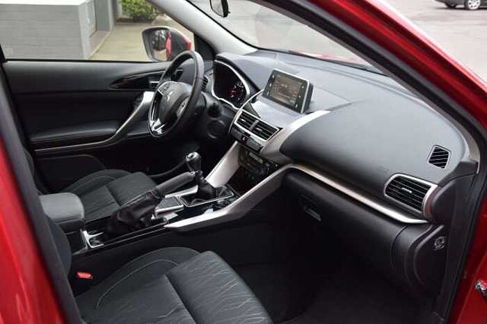 Mitsubishi Eclipse Cross Intro Edition 2WD*Klima*SHZ*Kamera*Navi