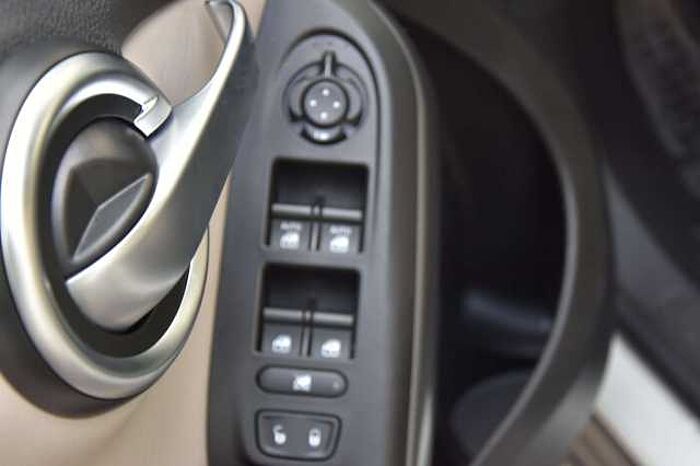 Fiat 500X Lounge*SHZ*Lenkradheiz.*Allwetter*Klimaauto.*Kamer