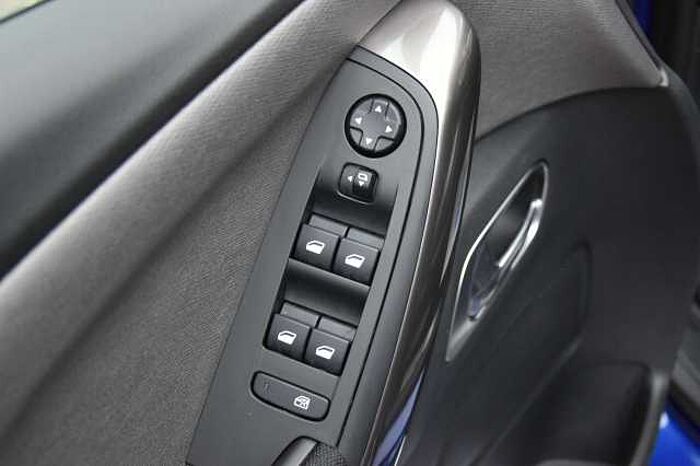 Citroen C4 Picasso Shine*Massagesitze*SHZ*Navi*