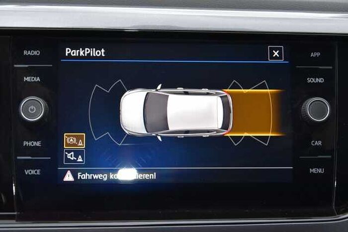 Volkswagen Polo Highline*Klimaauto*SHZ*Tempomat*Navi