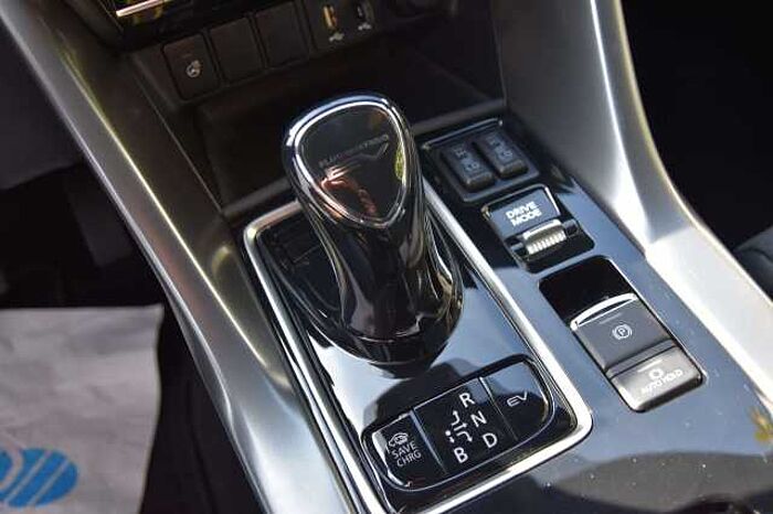 Mitsubishi Eclipse Cross Plus Select Black Hybrid 4WD*AHK*360°