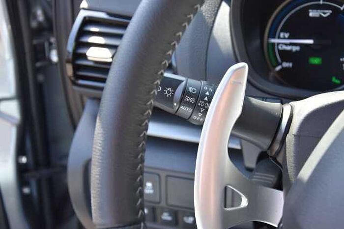 Mitsubishi Eclipse Cross Plus Select Black Hybrid 4WD*AHK*360°