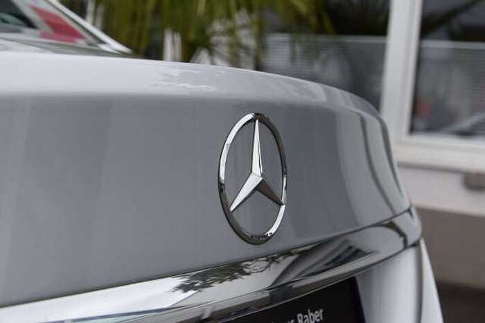 Mercedes-Benz C 180 C 180*Spurhalte*Navi*Schiebedach*