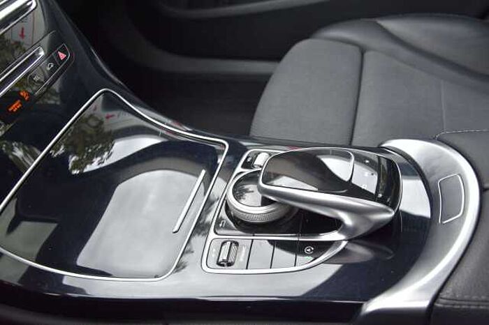 Mercedes-Benz C 180 C 180*Spurhalte*Navi*Schiebedach*