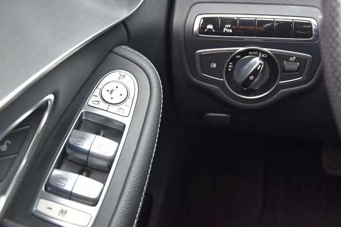 Mercedes-Benz C 180 C 180*Spurhalte*Navi*Schiebedach*