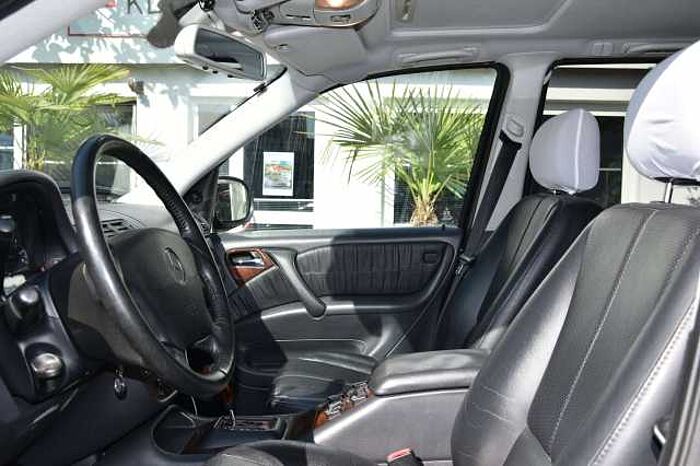 Mercedes-Benz ML 430 SHZ*AHK*PANO*EL. FH V+H