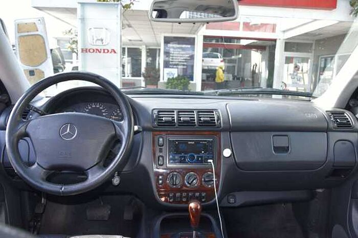 Mercedes-Benz ML 430 SHZ*AHK*PANO*EL. FH V+H