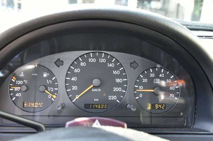 Mercedes-Benz ML 430 SHZ*AHK*PANO*EL. FH V+H