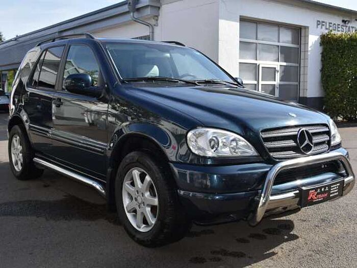 Mercedes-Benz ML 430 SHZ*AHK*PANO*EL. FH V+H