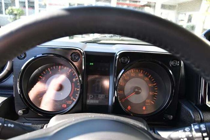 Suzuki Jimny Comfort+�5 Türer�