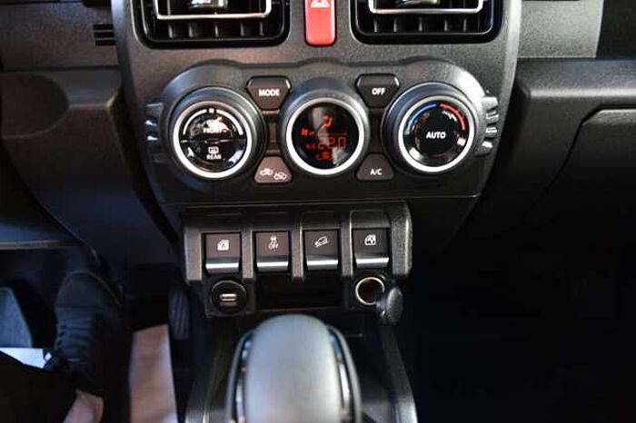 Suzuki Jimny Comfort+�5 Türer�