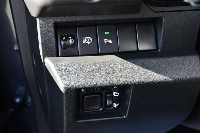 Suzuki Jimny Comfort+�5 Türer�