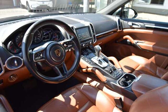 Porsche Cayenne SHZ*PDC*RFK*LED*PANO*NAVI*KLIMA-AUTO