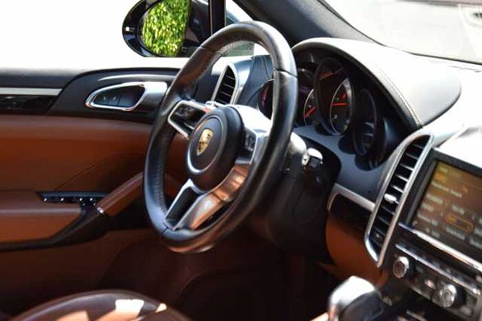 Porsche Cayenne SHZ*PDC*RFK*LED*PANO*NAVI*KLIMA-AUTO