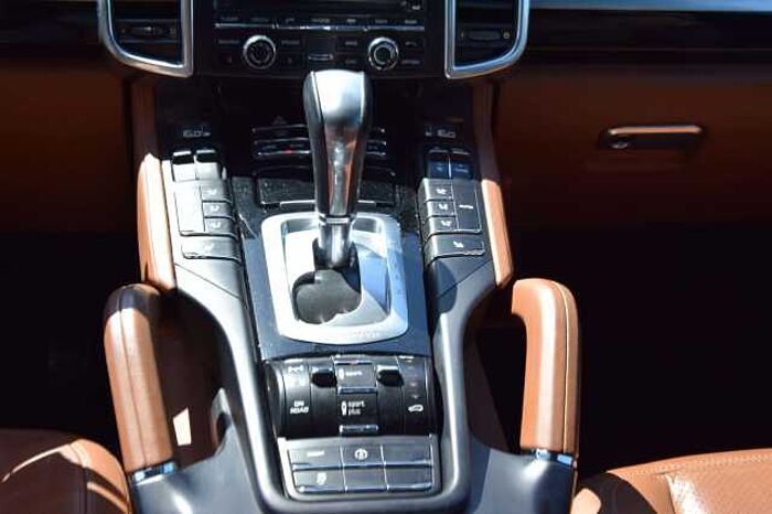 Porsche Cayenne SHZ*PDC*RFK*LED*PANO*NAVI*KLIMA-AUTO