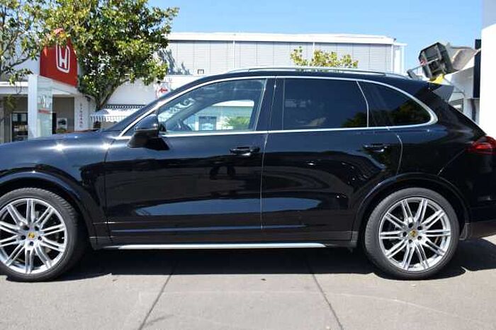 Porsche Cayenne SHZ*PDC*RFK*LED*PANO*NAVI*KLIMA-AUTO