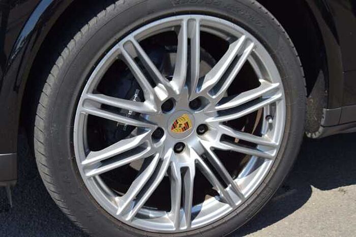 Porsche Cayenne SHZ*PDC*RFK*LED*PANO*NAVI*KLIMA-AUTO