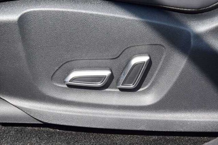 MG HS Luxury*Pano-Dach*Leder*LED*