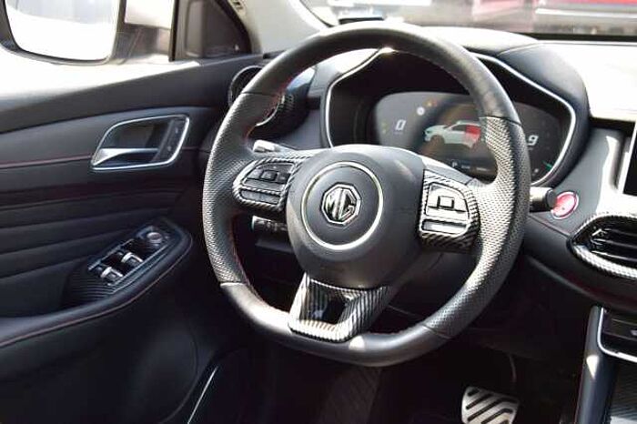 MG HS Luxury*Pano-Dach*Leder*LED*