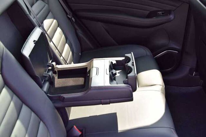 MG HS Luxury*Pano-Dach*Leder*LED*