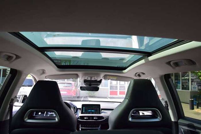 MG HS Luxury*Pano-Dach*Leder*LED*
