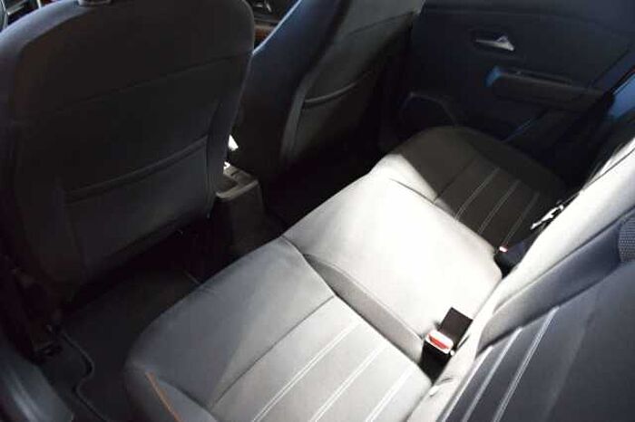 Dacia Sandero Stepway Comfort*Allwetter*Navi*SHZ*Klima