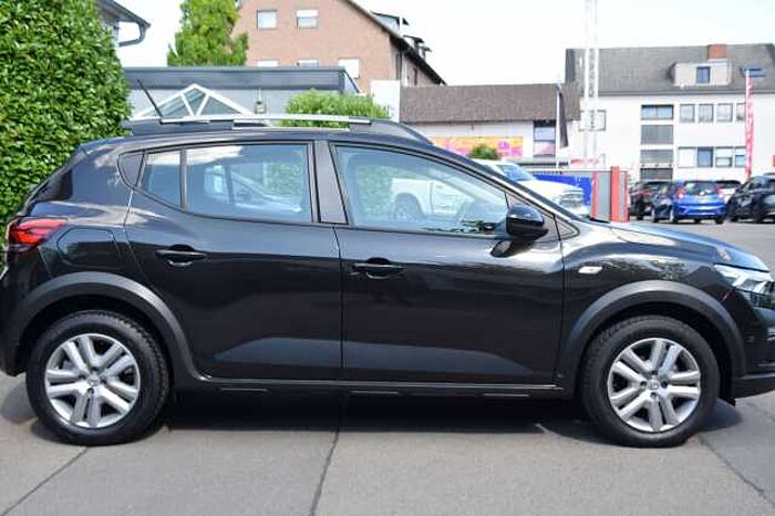 Dacia Sandero Stepway Comfort*Allwetter*Navi*SHZ*Klima
