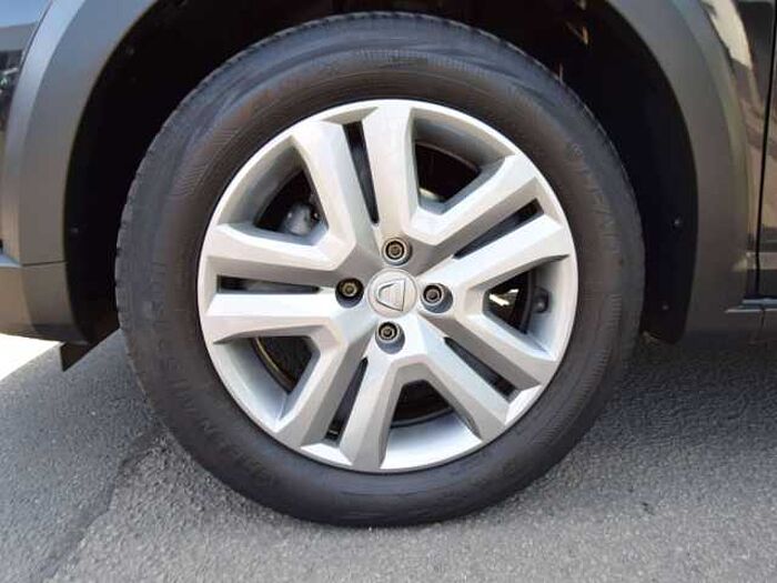 Dacia Sandero Stepway Comfort*Allwetter*Navi*SHZ*Klima