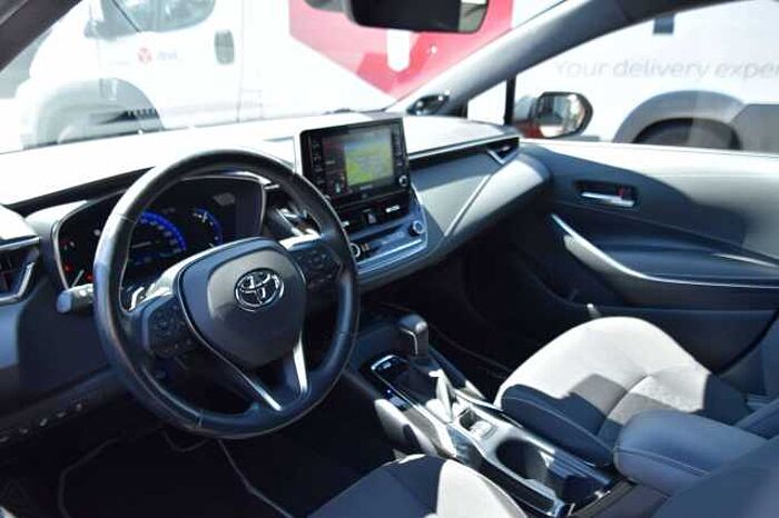 Toyota Corolla Hybrid*SHZ*LHZ*KEYLESS*PDC V+H*PLA*LED*NAVI