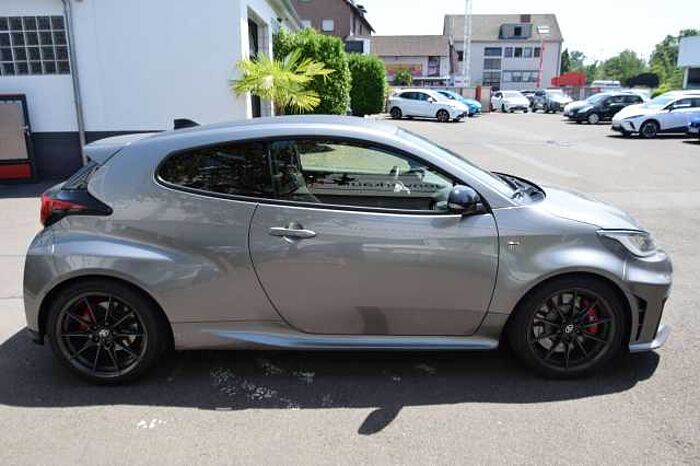 Toyota Yaris GR*BOSE*NAVI*MFL*2ZK*SHZ*LHZ*LED*PDC V+H*RKF