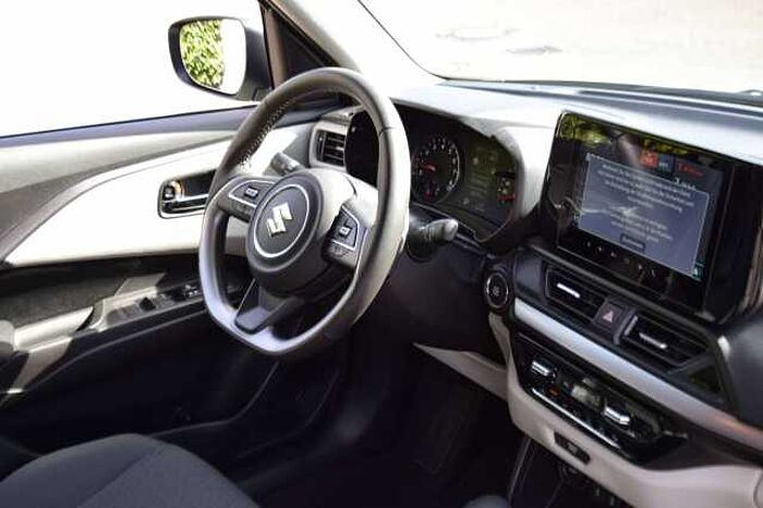 Suzuki Swift 1.2 Dualjet Hybrid CVT Comfort+